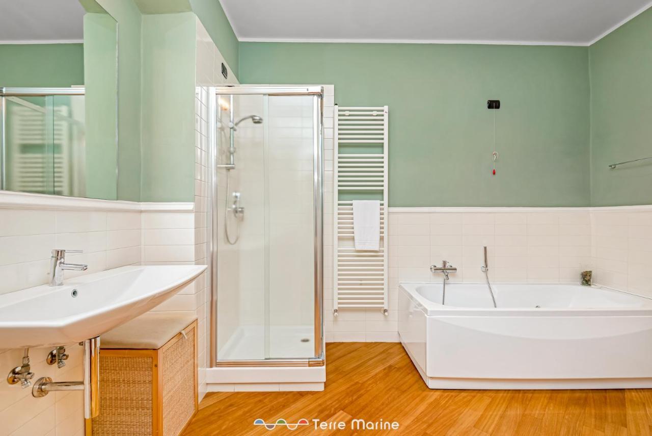 Апартаменты Gallery 22, Terremarine Специя Экстерьер фото